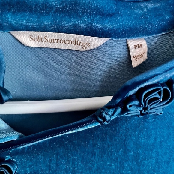 Soft Surroundings Velvet Velour Blue Women's Top Size PM Mandarin Elegant Gift - Picture 5 of 15